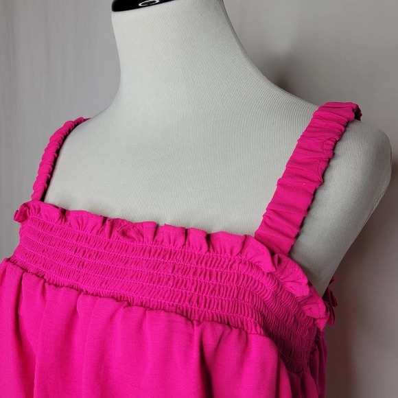 Riley & Rae Cropped Smocked Tank Top Bright Rose Pink Barbie Size XL - Picture 3 of 8